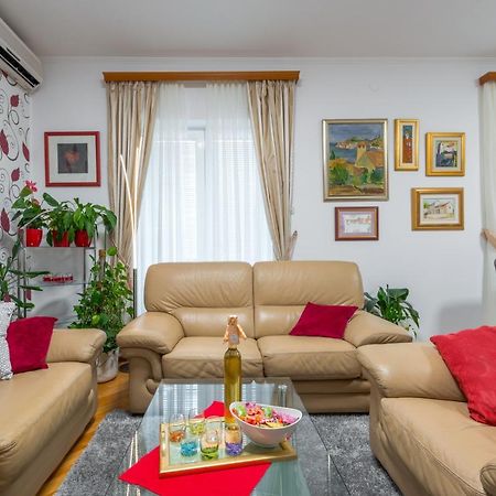 Lovely Apartment ดูบรอฟนิก ภายนอก รูปภาพ