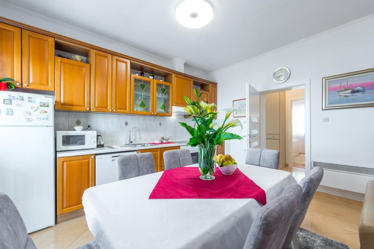 Lovely Apartment ดูบรอฟนิก ภายนอก รูปภาพ