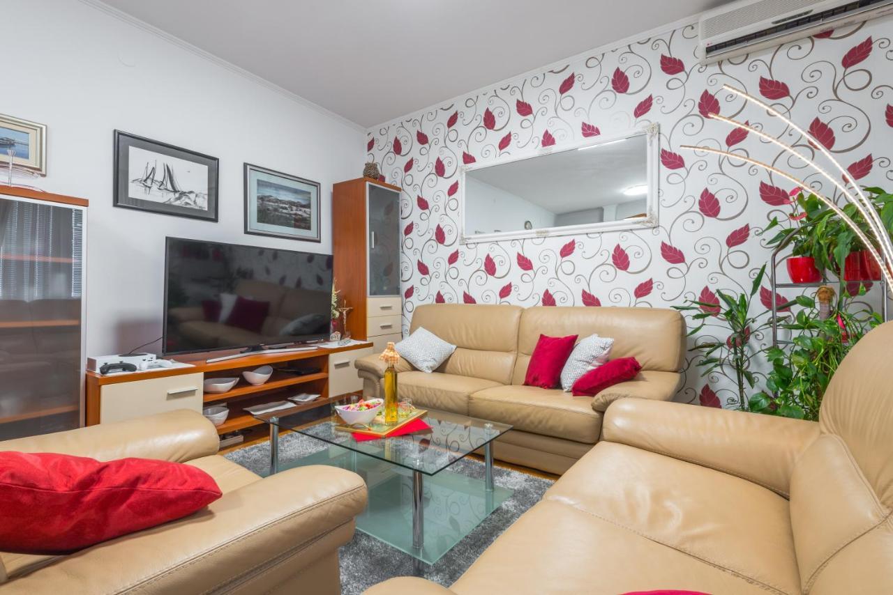 Lovely Apartment ดูบรอฟนิก ภายนอก รูปภาพ