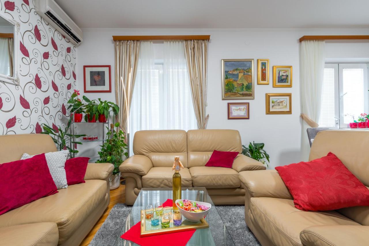 Lovely Apartment ดูบรอฟนิก ภายนอก รูปภาพ