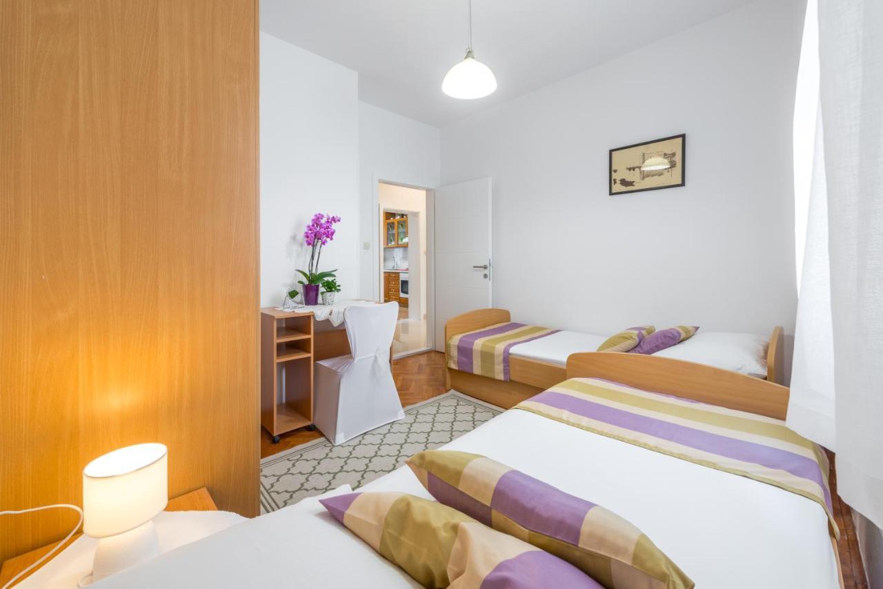 Lovely Apartment ดูบรอฟนิก ภายนอก รูปภาพ