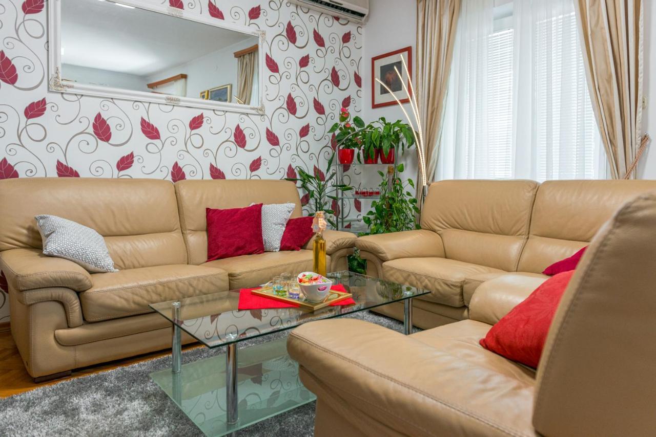 Lovely Apartment ดูบรอฟนิก ภายนอก รูปภาพ