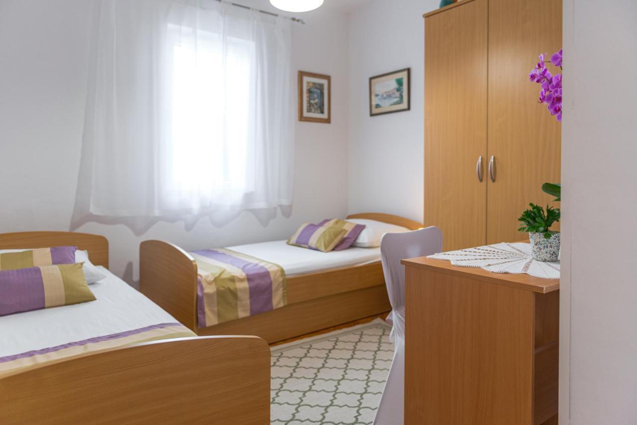Lovely Apartment ดูบรอฟนิก ภายนอก รูปภาพ